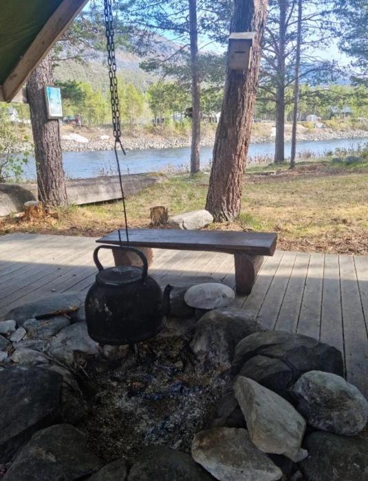 Torfoss Gard, Hytte Utleie, Campingvogn Og Bobil Plasser Potka Exterior foto