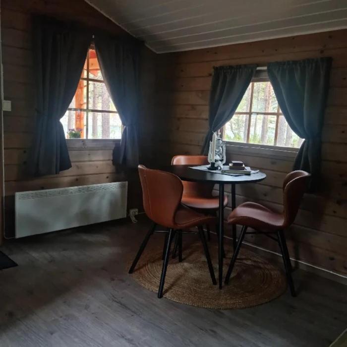 Torfoss Gard, Hytte Utleie, Campingvogn Og Bobil Plasser Potka Exterior foto