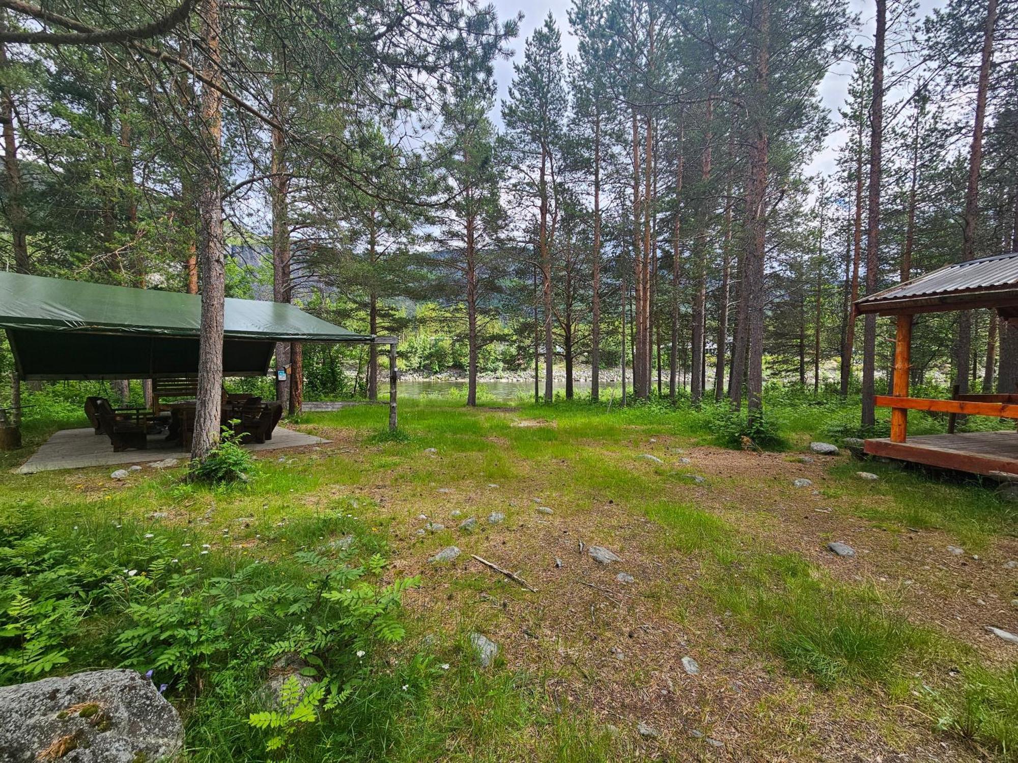 Torfoss Gard, Hytte Utleie, Campingvogn Og Bobil Plasser Potka Exterior foto